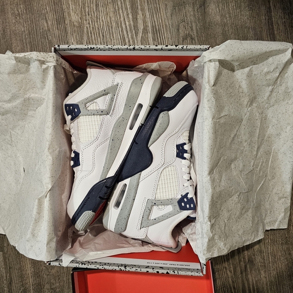 Air Jordan 4 Retro Midnight Navy - Picture 3 of 7